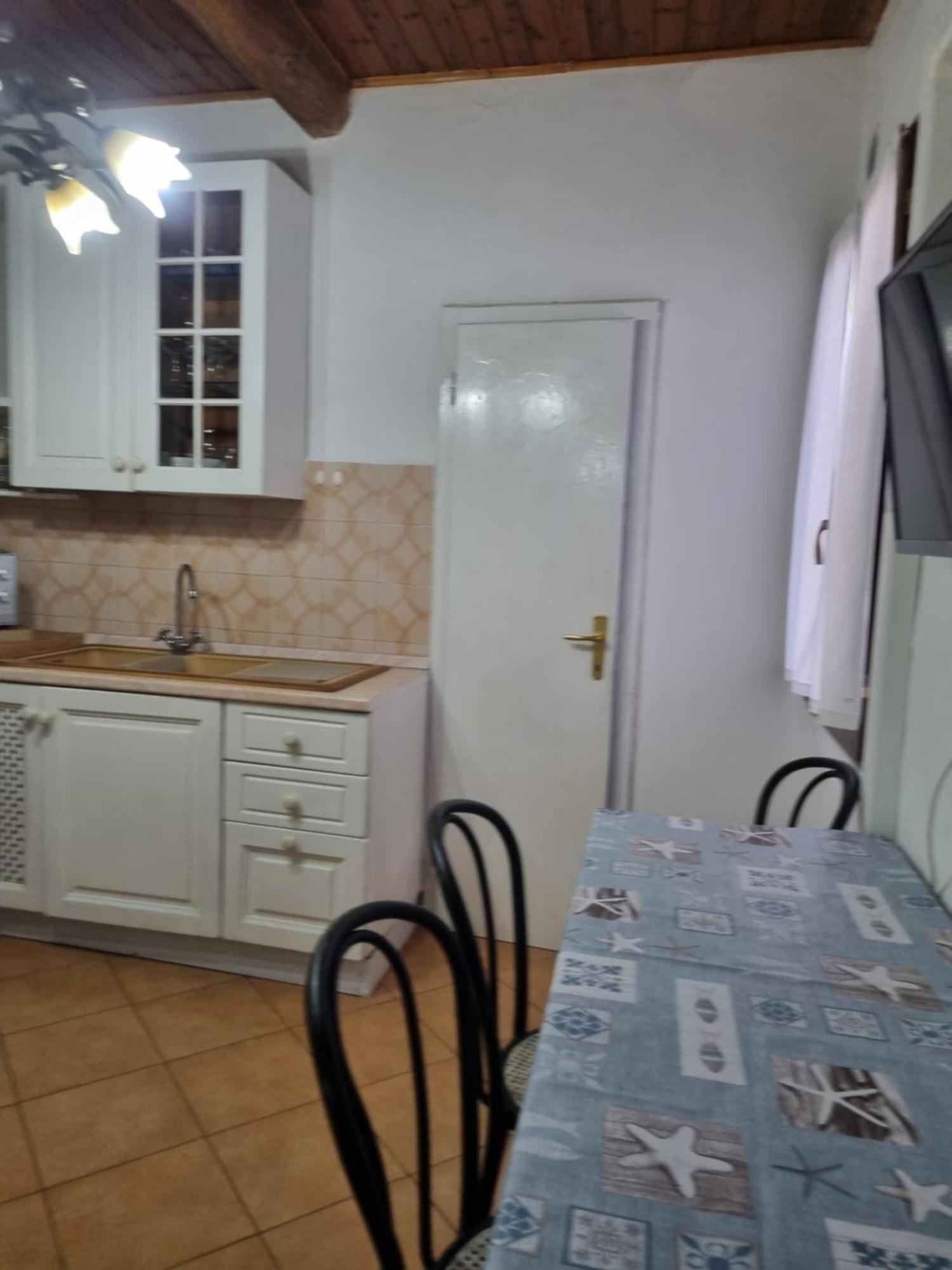 Appartamento “Il Borgo” 페치올리 외부 사진